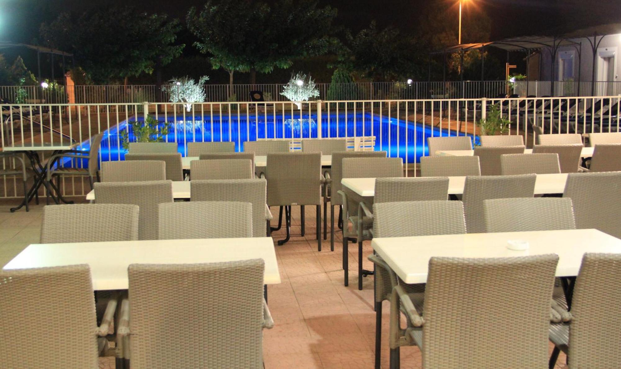 Hotel Saint Louis ليه ثور المظهر الخارجي الصورة